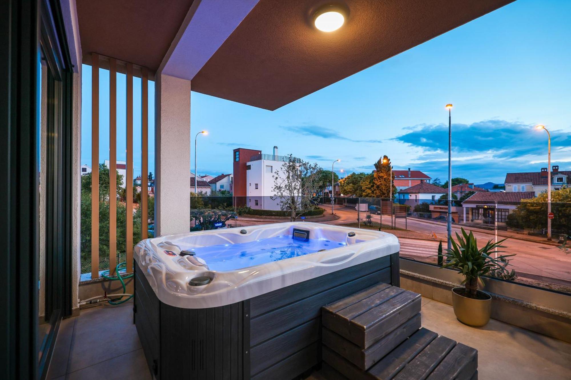 Luma Luxury Apartment With Jacuzzi Zadar Ngoại thất bức ảnh