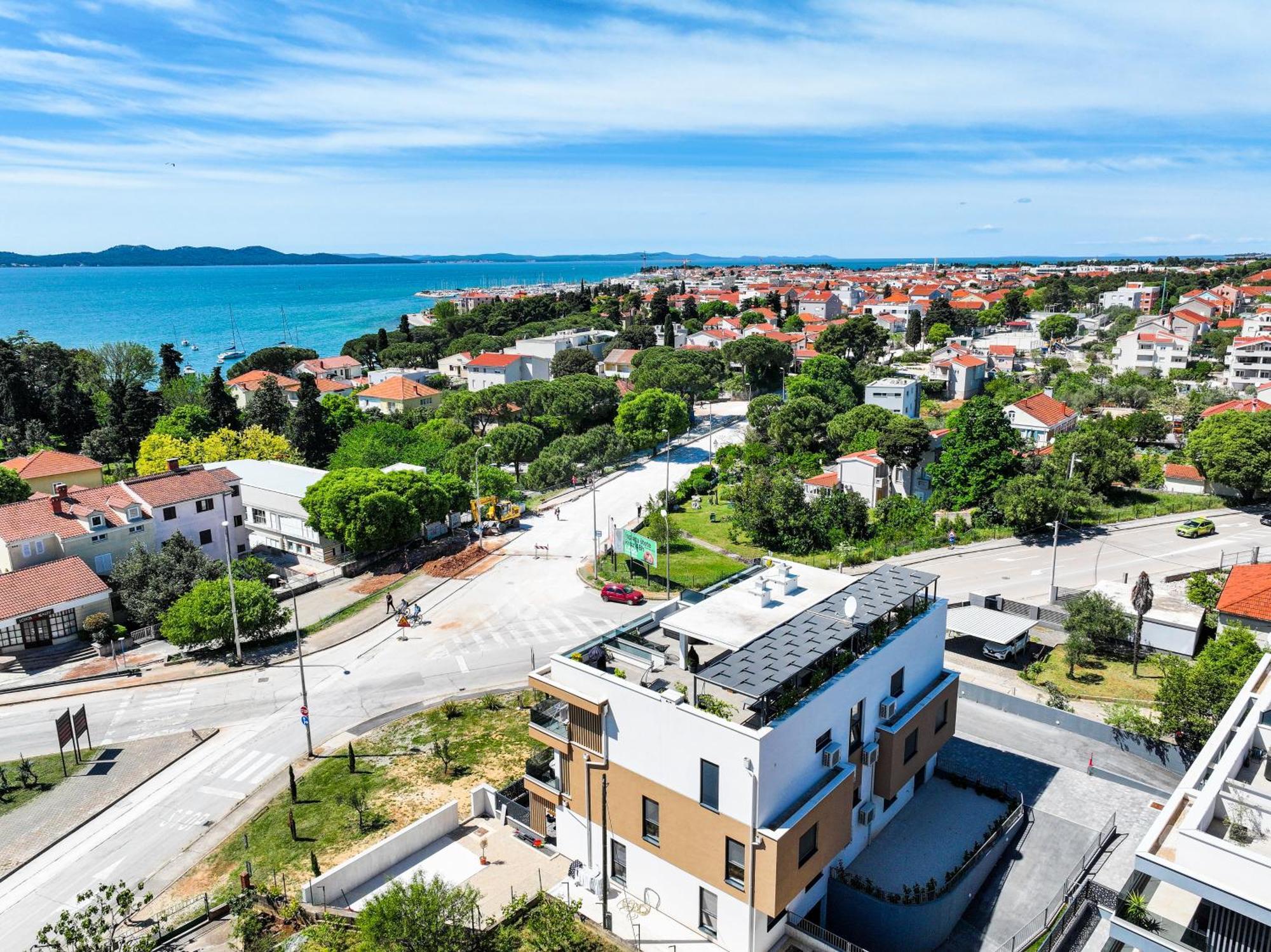 Luma Luxury Apartment With Jacuzzi Zadar Ngoại thất bức ảnh