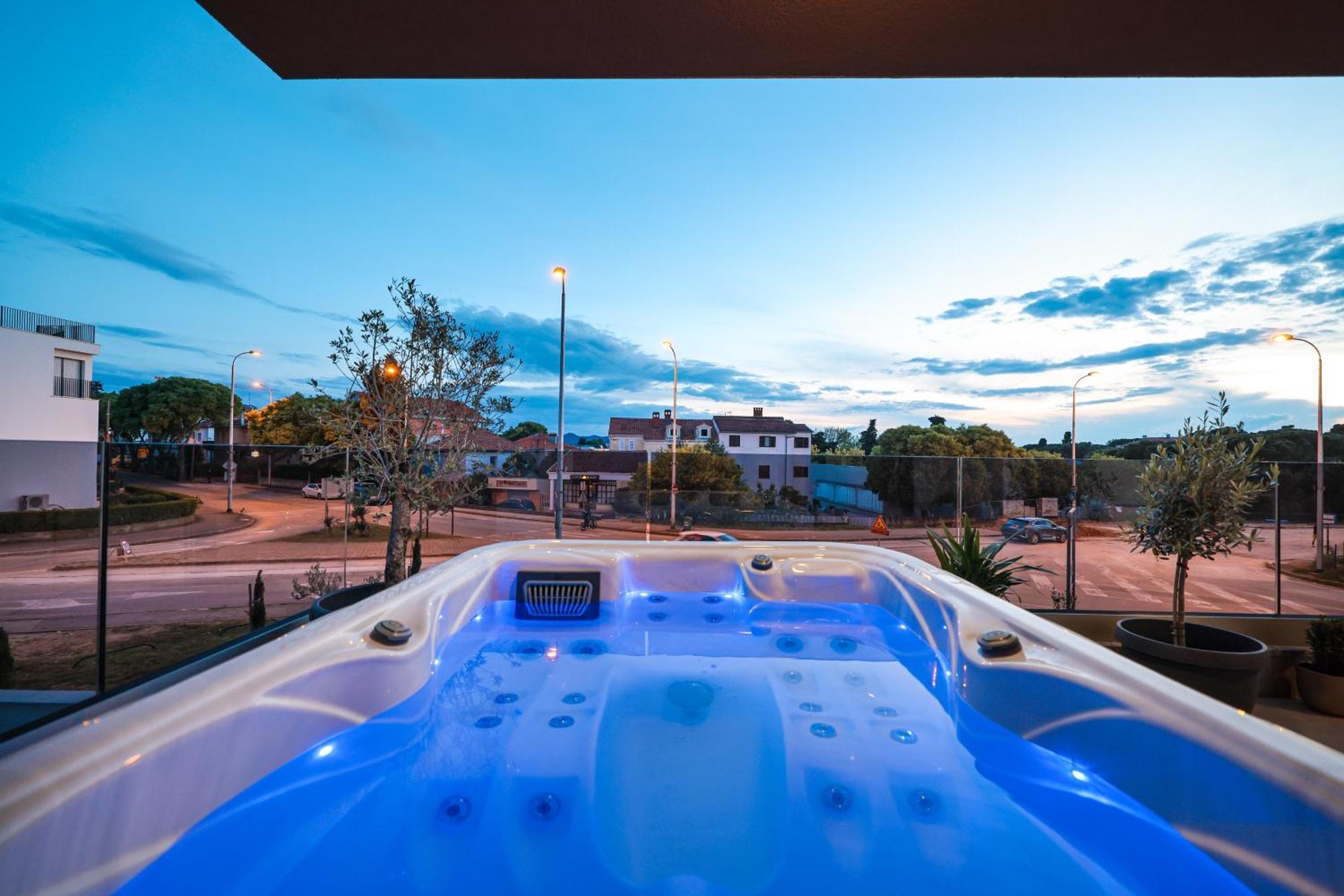 Luma Luxury Apartment With Jacuzzi Zadar Ngoại thất bức ảnh