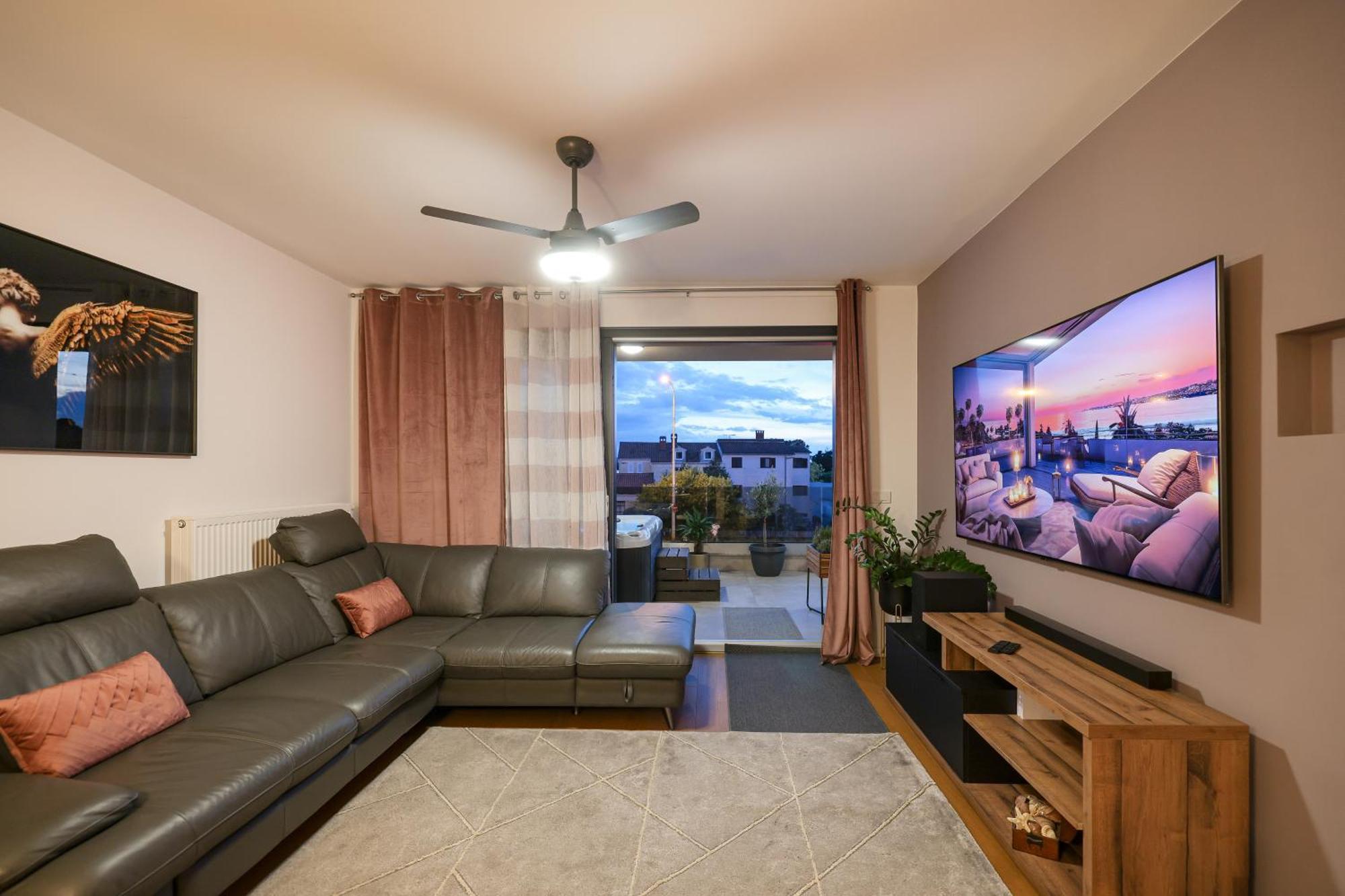 Luma Luxury Apartment With Jacuzzi Zadar Ngoại thất bức ảnh