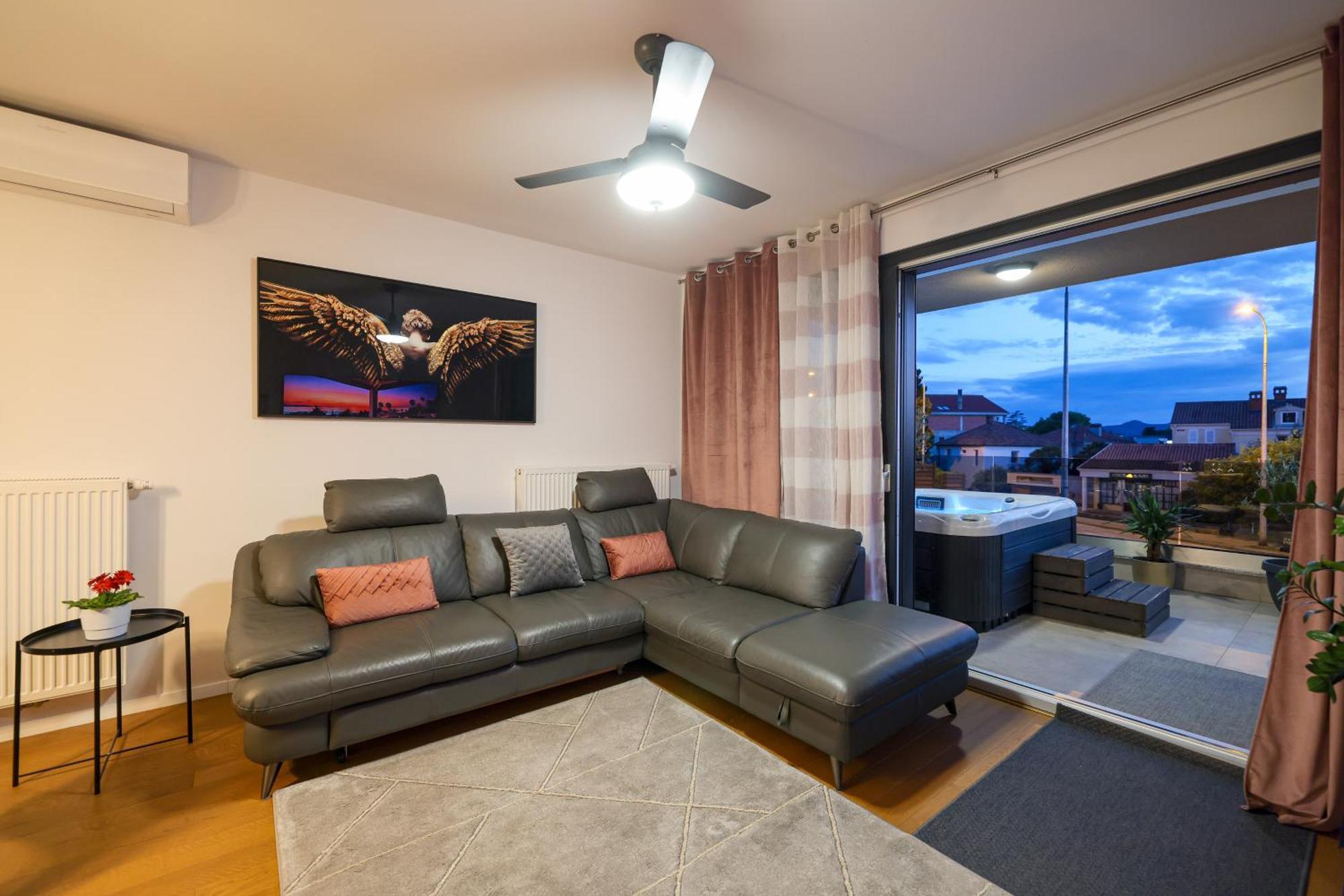 Luma Luxury Apartment With Jacuzzi Zadar Ngoại thất bức ảnh