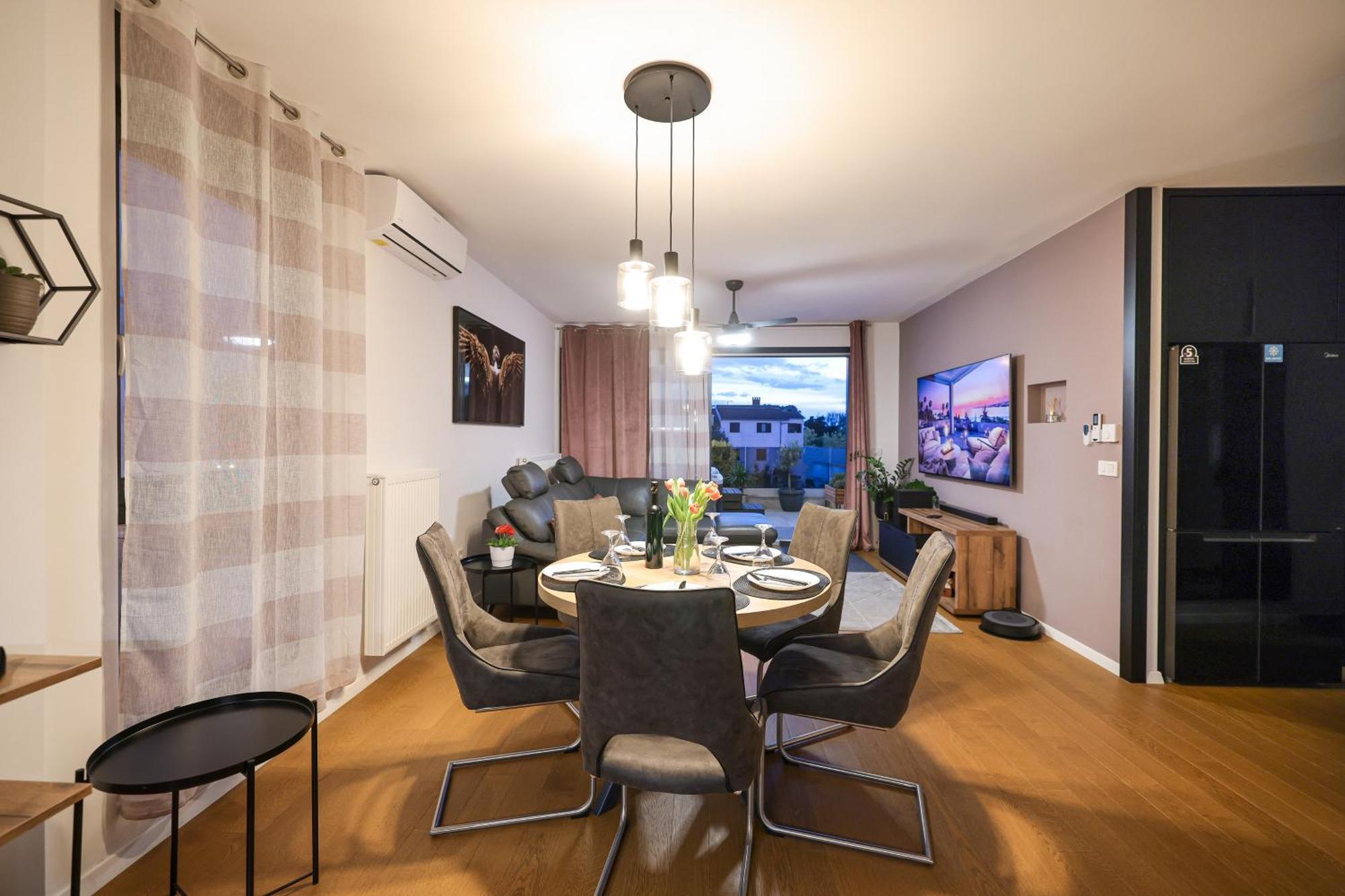 Luma Luxury Apartment With Jacuzzi Zadar Ngoại thất bức ảnh